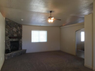 chris's house 039
