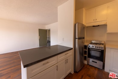 275 Lucas Ave unit 11, Los Angeles, CA 90026 - photo 6