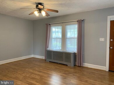 107 N Towamencin Ave, Lansdale, PA 19446 - photo 7