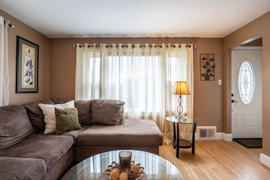 11 Laurel Ave, Methuen, MA 01844 - photo 5