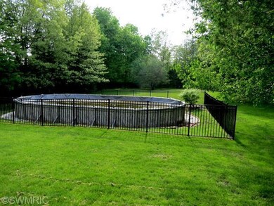 2309 Dean Lake Ave NE, Grand Rapids, MI 49505 - photo 4