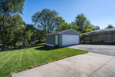 4513 SW 3rd St, Des Moines, IA 50315 - photo 4