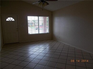 14232 Desert Ash Dr, Horizon City, TX 79928 - photo 5