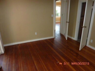 1116 SW Bridge St, Grants Pass, OR 97526 - photo 4