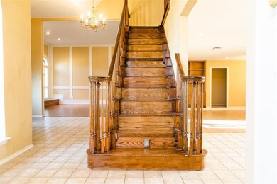 2633 Brookridge Dr, Hurst, TX 76054 - photo 4