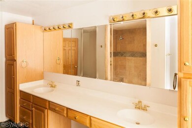 68806 Deer Path Ln, Niles, MI 49120 - photo 5