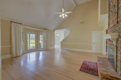 Looking toward the kitchen, breakfast area.