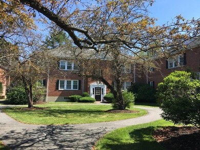 78 Boylston St unit 4, Chestnut Hill, MA 02467 - photo 2