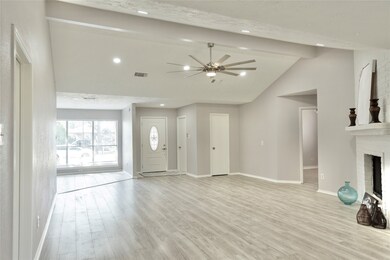 8334 Pebbledowne Dr, Houston, TX 77064 - photo 4