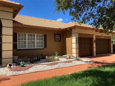 13827 SW 44th St, Davie, FL 33330 - photo 3