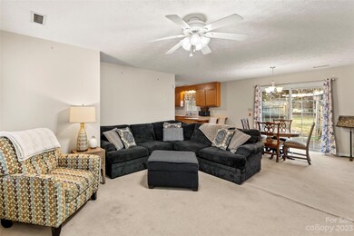 143 Candlestick Dr, Statesville, NC 28625 - photo 2