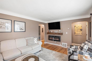 281 Draper Ave, Pontiac, MI 48341 - photo 6