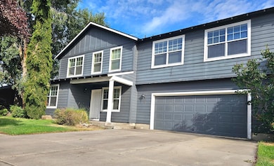 3331 SW Juniper Ave, Redmond, OR 97756 - photo 3