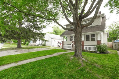 1867 Eddystone Av 002