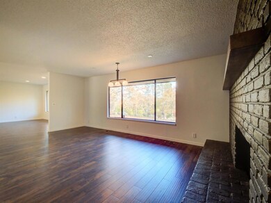 2407 Merlin Rd, Grants Pass, OR 97526 - photo 4