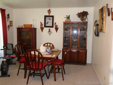 102 S 2nd St, Eufaula, OK 74432 - photo 3