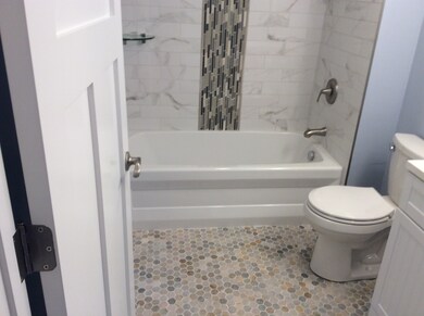 483 N Larch Ave unit 102W, Elmhurst, IL 60126 - photo 7