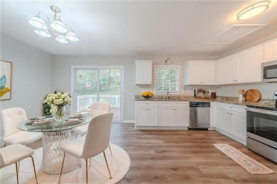 1658 Pine Glen Cir, Decatur, GA 30035 - photo 3