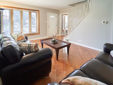 629 Norfolk Ave, Westchester, IL 60154 - photo 2