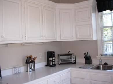 15 S 5th Ave unit B, Wilmington, NC 28401 - photo 3
