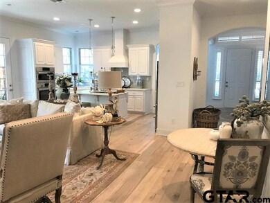 1157 1157 Garden Park Cir, Tyler, TX 75703 - photo 3