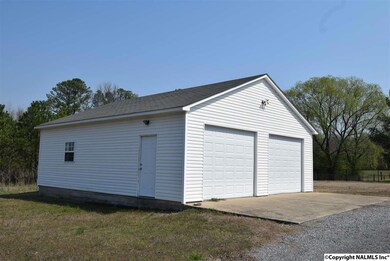 8141 Simpson Point Rd, Grant, AL 35747 - photo 2