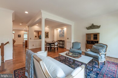 3081 Mckinnon Way, Oakton, VA 22124 - photo 5