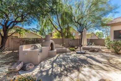 7457 E Whistling Wind Way-5