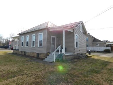 798 W Hunter St, Logan, OH 43138 - photo 4