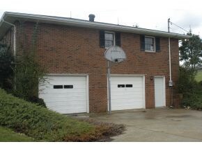 2 Car Drive Under with Door
