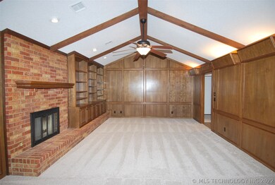 2316 Chapel Hill Ct, Bartlesville, OK 74006 - photo 5