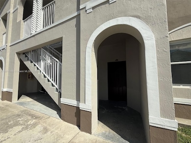 1663 SE 27th Dr unit 105, Homestead, FL 33035 - photo 2