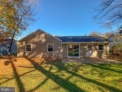 8 Pheasant Ln, Willingboro, NJ 08046 - photo 3