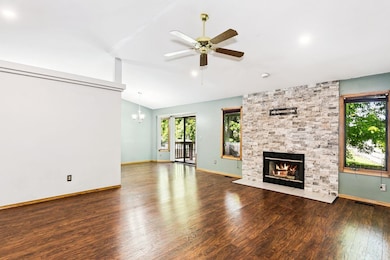 2517 N Covington Cir, Wichita, KS 67205 - photo 4