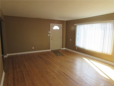 2026 30th Ave, Longview, WA 98632 - photo 3