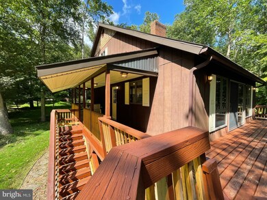 497 Comptons Ln, Great Cacapon, WV 25422 - photo 4