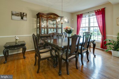 5905 Fairlee Rd, Elkridge, MD 21075 - photo 5