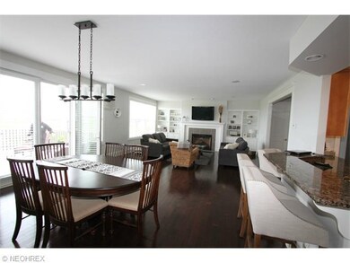GREAT ROOM - DINING ROOM - BREAKFAST BAR