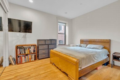 465-469 Hanover St unit 3, Boston, MA 02113 - photo 7
