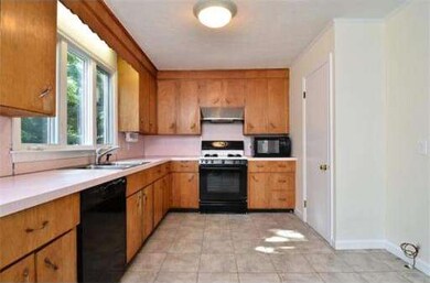 410 E Washington St, Hanson, MA 02341 - photo 7