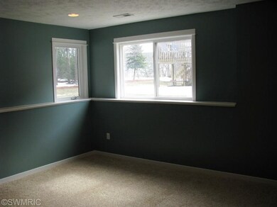 3922 Spruce Ln unit 2, Holland, MI 49424 - photo 5