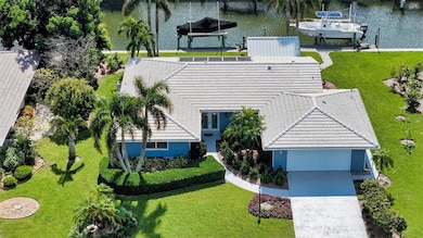 5569 Contento Dr, Sarasota, FL 34242 - photo 3