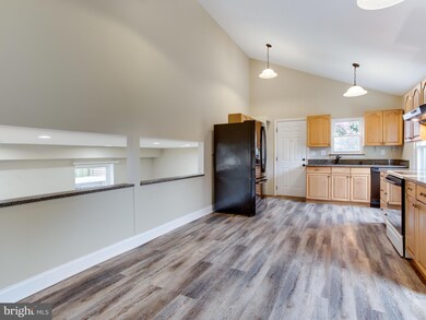 2418 Yarmouth Ln, Crofton, MD 21114 - photo 6