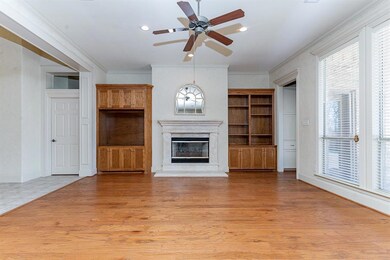 920 Crestview Dr, Bedford, TX 76021 - photo 6