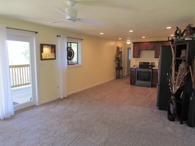 Living/kitchen