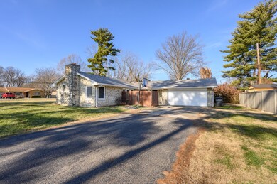 3311 Washington St, Columbus, IN 47203 - photo 3