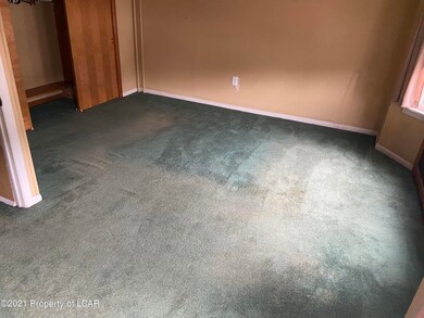 726 E Broad St, Tamaqua, PA 18252 - photo 5