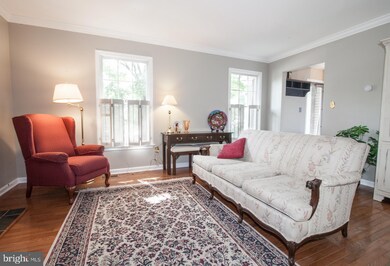 9542 Hallhurst Rd, Nottingham, MD 21236 - photo 3