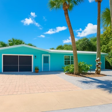 905 E 1st Ave, New Smyrna Beach, FL 32169 - photo 2