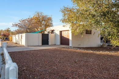 701 Laguayra Dr NE, Albuquerque, NM 87108 - photo 3